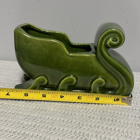 Vintage Haeger Green Ceramic Sleigh Planter - Picture 7 of 10
